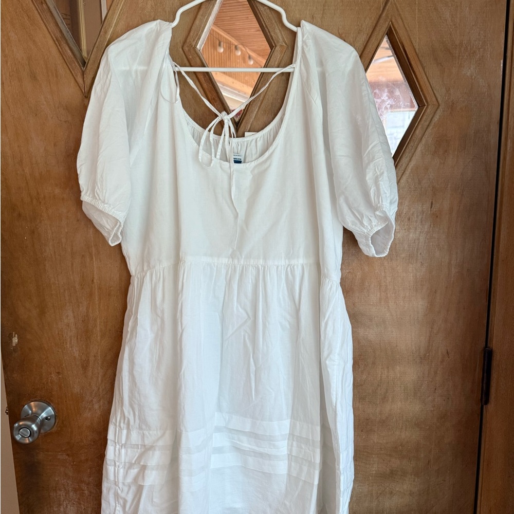 NWT Old Navy white dress